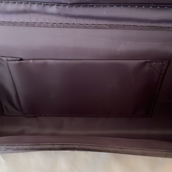 New grey evening purse. Pleated front with chain. - Picture 6 of 8